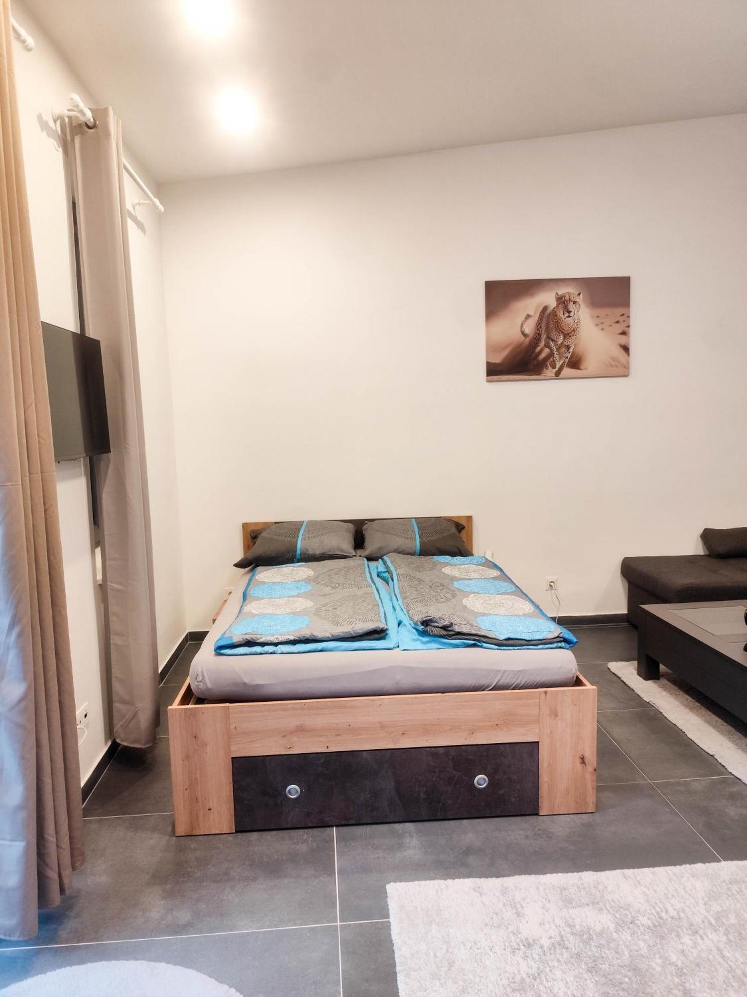 Cozy In Location With Free Parking Wien