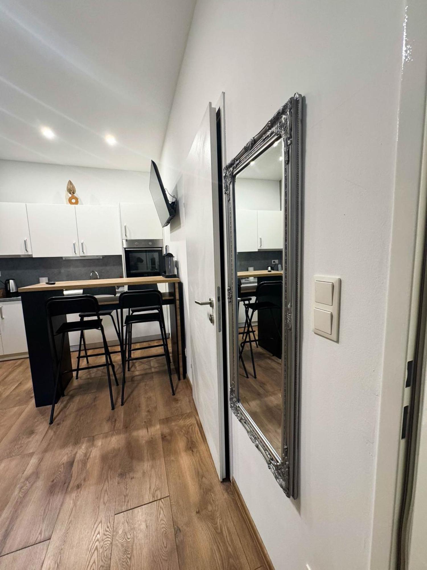 Cozy In Location With Free Parking * Wien